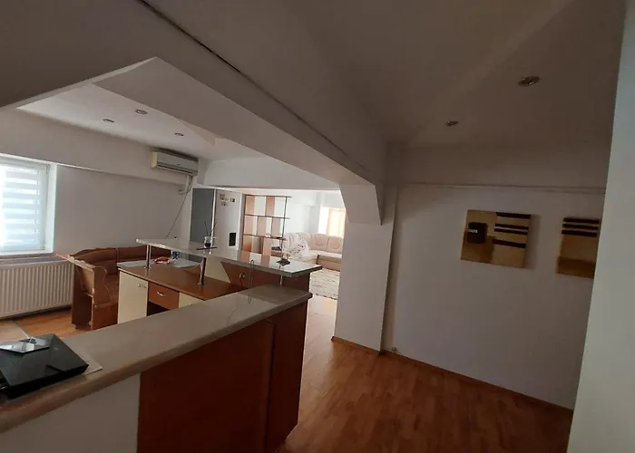 Cazare Apartament Craiova شقة *